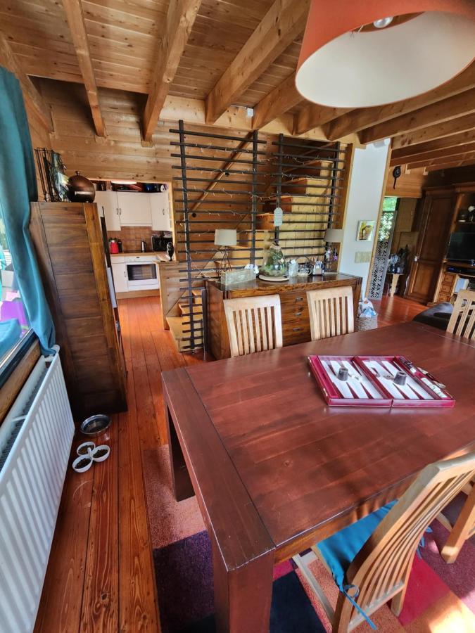 Le Chalet Du Cerf - Chambre D'Hote Somme-Leuze Exteriör bild